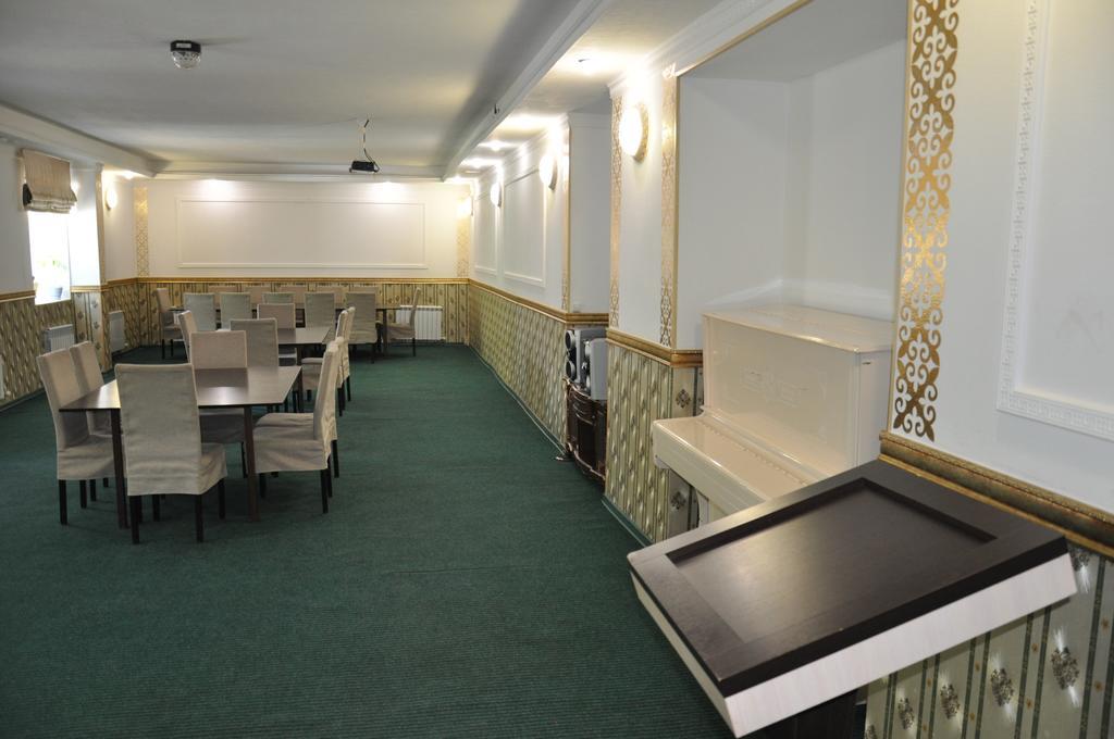 Astina Hotel Astana Dış mekan fotoğraf